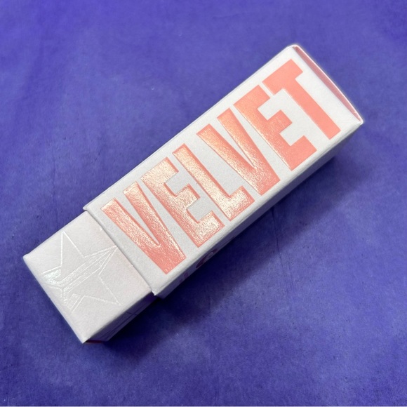 😍 NIB Grave Digger Velvet Trap Lipstick by Jeffree Star! 😍 - Picture 4 of 6